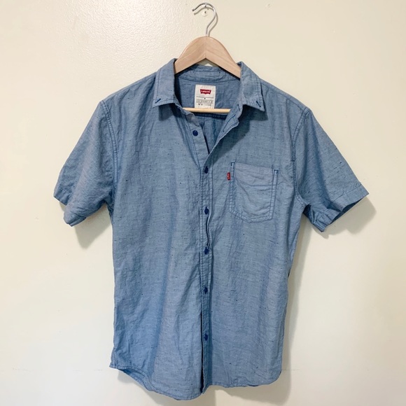 levi's medium shirt size